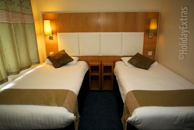 Altrincham Lodge twin room