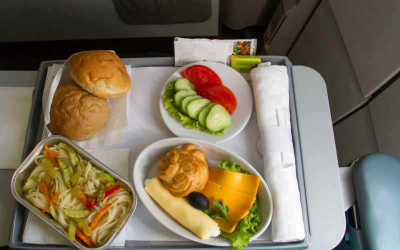 34 Things You Need To Know About In-Flight Meals