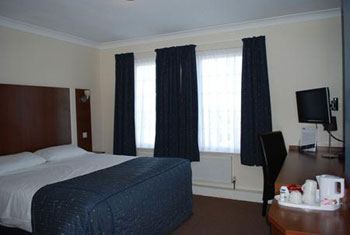 Book a hotel at Cardiff airport