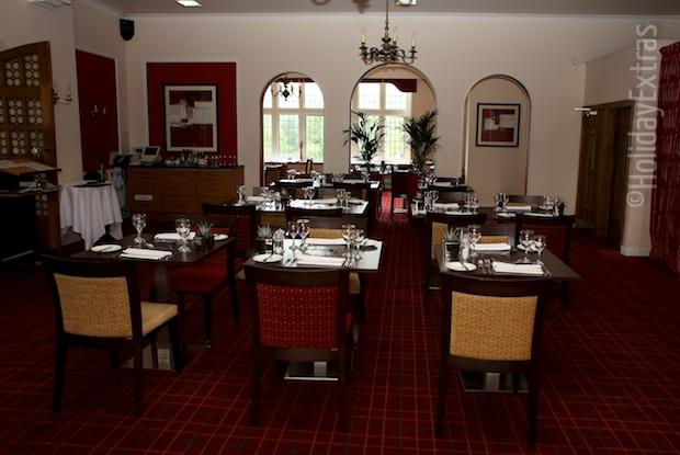 The restaurant at the Mercure Leeds Parkway hotel
