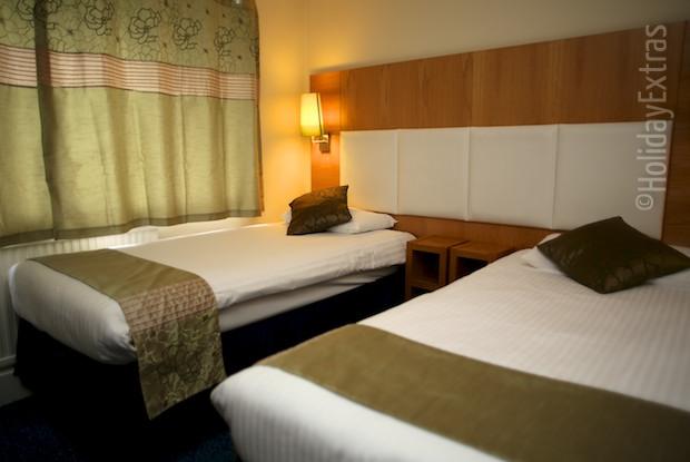 A twin room at the Altrincham Lodge