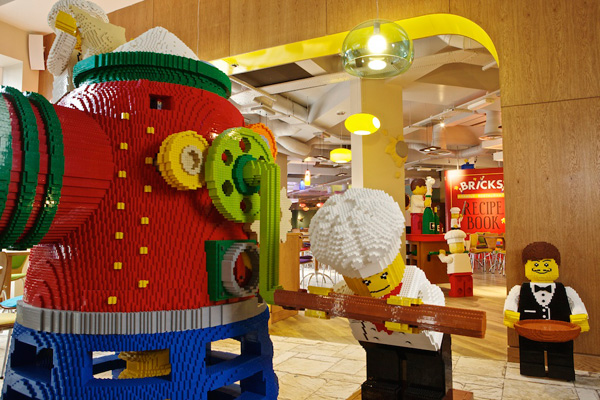 Bricks Family Restaurant at Legoland Resort Hotel